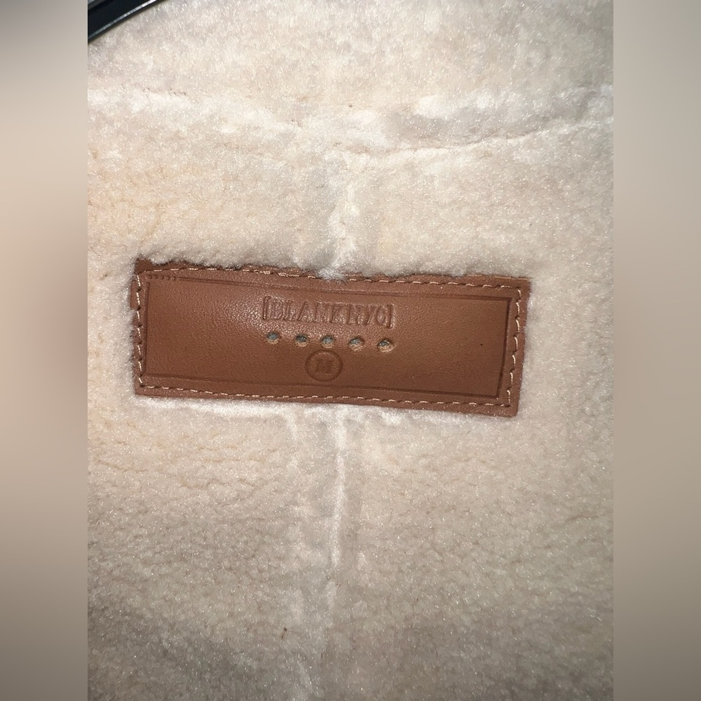 Blank NYC Feels Natural Tan Faux Fur Coat Sherpa Lined - Picture 9 of 9